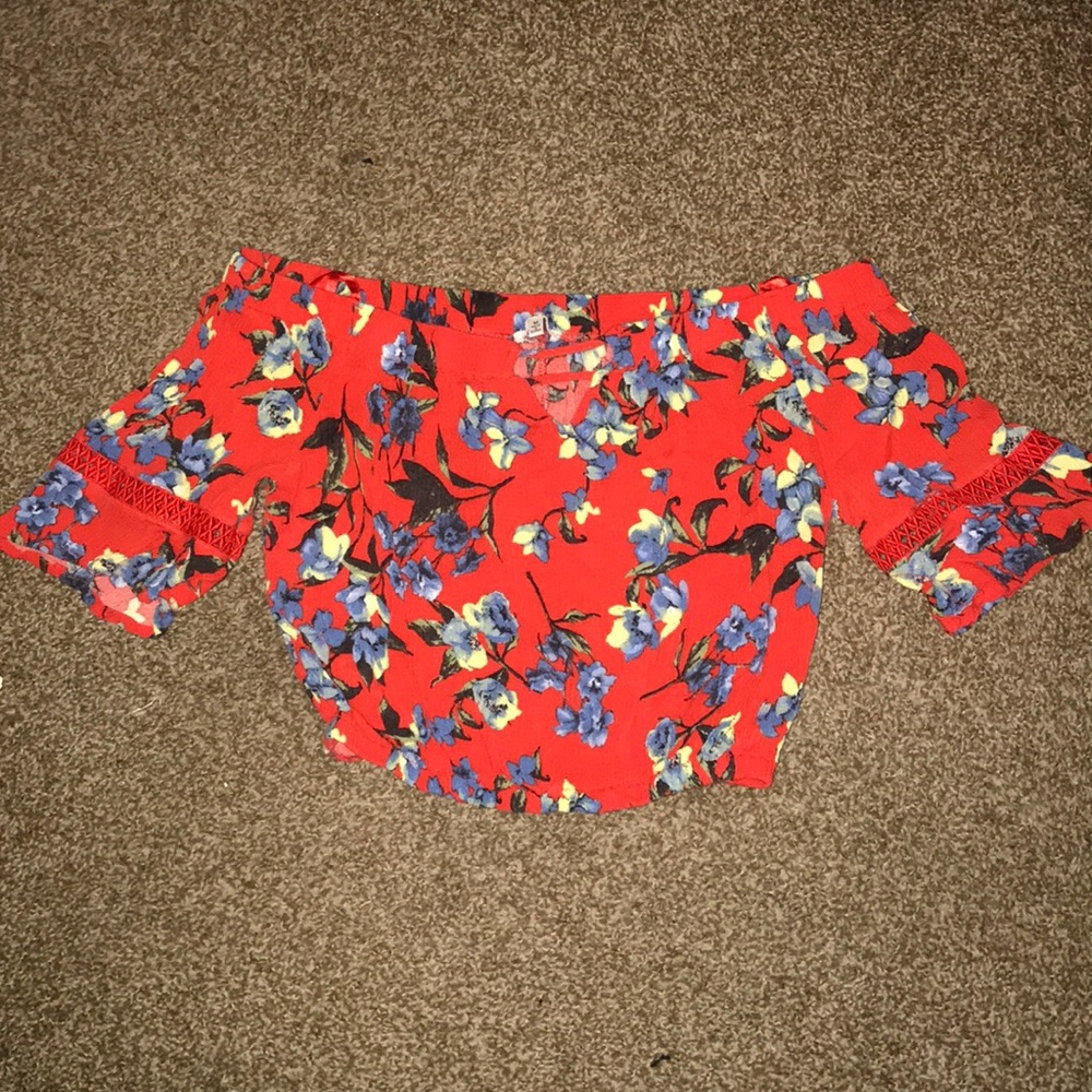 Crop top